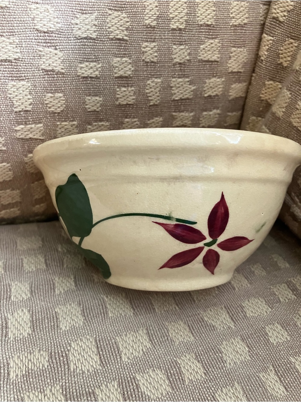 Vintage Watt Pottery Starflower bowl Hand-Painted 6 inch nesting bowl